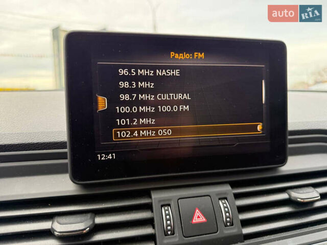 Синій Ауді Ку 5, об'ємом двигуна 2 л та пробігом 85 тис. км за 24900 $, фото 43 на Automoto.ua