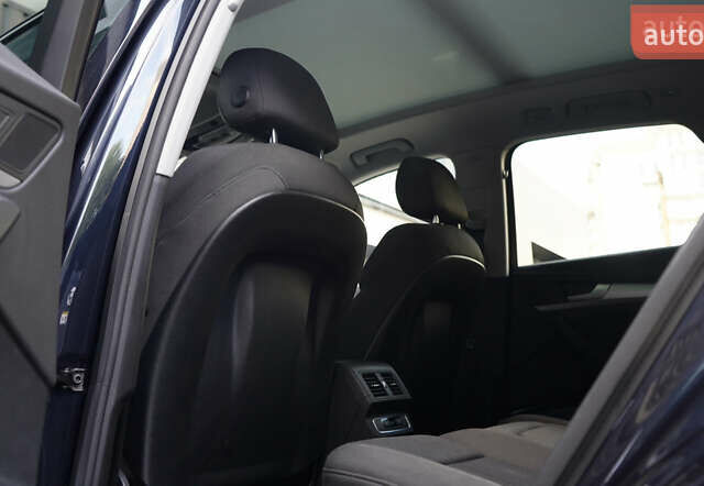 Синій Ауді Ку 5, об'ємом двигуна 1.98 л та пробігом 135 тис. км за 35000 $, фото 24 на Automoto.ua