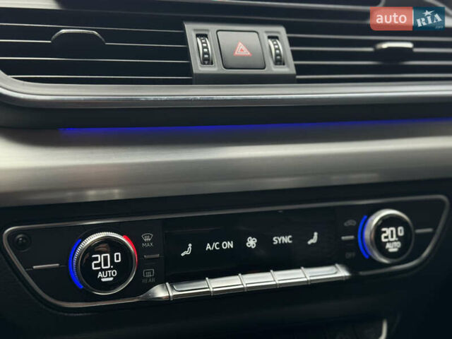 Синий Ауди Ку 5, объемом двигателя 2 л и пробегом 268 тыс. км за 31999 $, фото 38 на Automoto.ua