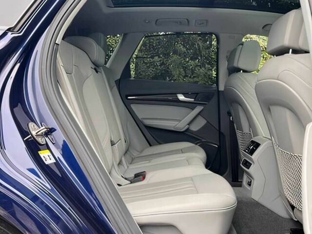 Синій Ауді Ку 5, об'ємом двигуна 2 л та пробігом 47 тис. км за 15800 $, фото 14 на Automoto.ua