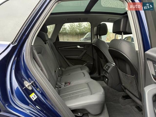 Синий Ауди Ку 5, объемом двигателя 2 л и пробегом 79 тыс. км за 25999 $, фото 74 на Automoto.ua