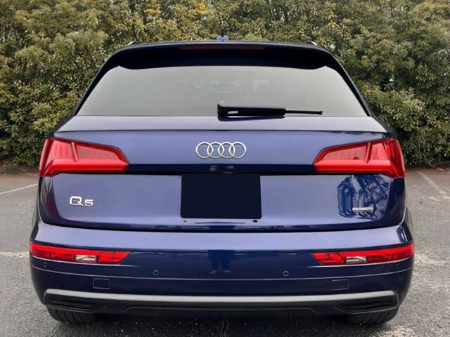 Синій Ауді Ку 5, об'ємом двигуна 2 л та пробігом 47 тис. км за 15800 $, фото 5 на Automoto.ua