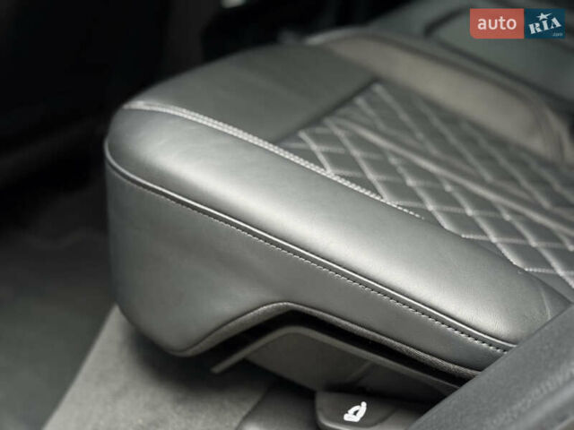 Синий Ауди Ку 5, объемом двигателя 2 л и пробегом 268 тыс. км за 31999 $, фото 22 на Automoto.ua