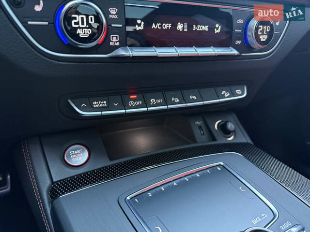 Синий Ауди Ку 5, объемом двигателя 3 л и пробегом 42 тыс. км за 53999 $, фото 59 на Automoto.ua