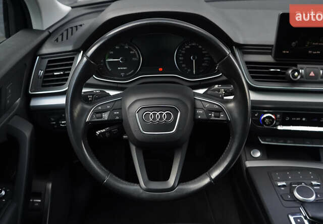 Синій Ауді Ку 5, об'ємом двигуна 1.98 л та пробігом 135 тис. км за 35000 $, фото 12 на Automoto.ua