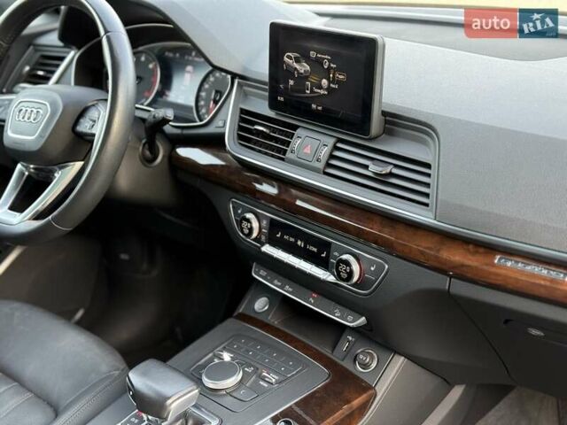 Синий Ауди Ку 5, объемом двигателя 1.98 л и пробегом 79 тыс. км за 27500 $, фото 61 на Automoto.ua