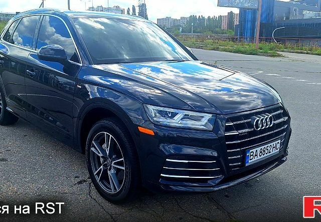 Синий Ауди Ку 5, объемом двигателя 2 л и пробегом 63 тыс. км за 41000 $, фото 2 на Automoto.ua