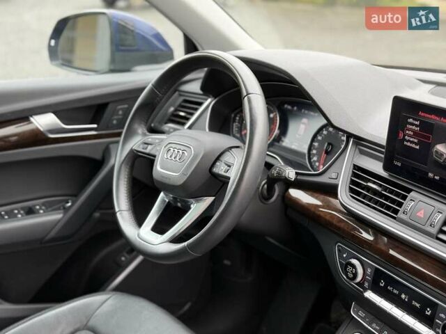 Синий Ауди Ку 5, объемом двигателя 2 л и пробегом 79 тыс. км за 25999 $, фото 84 на Automoto.ua