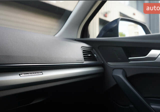 Синій Ауді Ку 5, об'ємом двигуна 1.98 л та пробігом 135 тис. км за 35000 $, фото 23 на Automoto.ua