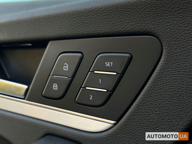 Синий Ауди Ку 5, объемом двигателя 2 л и пробегом 45 тыс. км за 39200 $, фото 16 на Automoto.ua