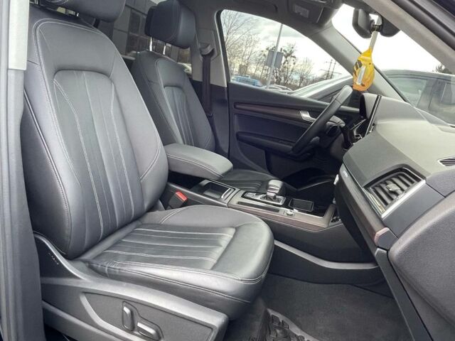 Синий Ауди Ку 5, объемом двигателя 2 л и пробегом 33 тыс. км за 29900 $, фото 21 на Automoto.ua