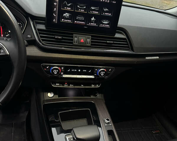 Синій Ауді Ку 5, об'ємом двигуна 1.98 л та пробігом 48 тис. км за 32800 $, фото 29 на Automoto.ua