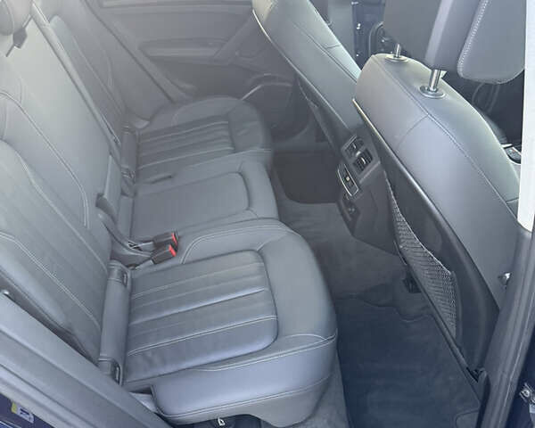 Синий Ауди Ку 5, объемом двигателя 2 л и пробегом 104 тыс. км за 31850 $, фото 17 на Automoto.ua