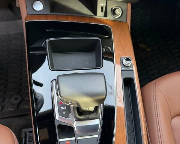 Синий Ауди Ку 5, объемом двигателя 1.98 л и пробегом 64 тыс. км за 39999 $, фото 11 на Automoto.ua