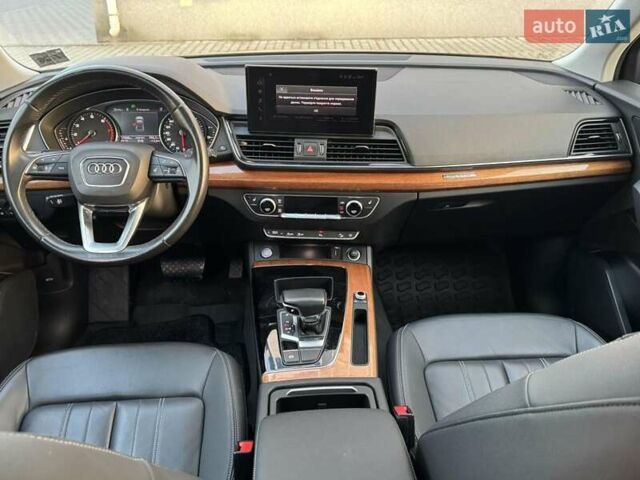 Синій Ауді Ку 5, об'ємом двигуна 1.98 л та пробігом 18 тис. км за 31200 $, фото 29 на Automoto.ua