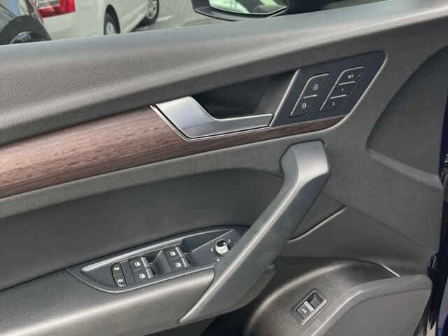 Синий Ауди Ку 5, объемом двигателя 2 л и пробегом 33 тыс. км за 29900 $, фото 8 на Automoto.ua