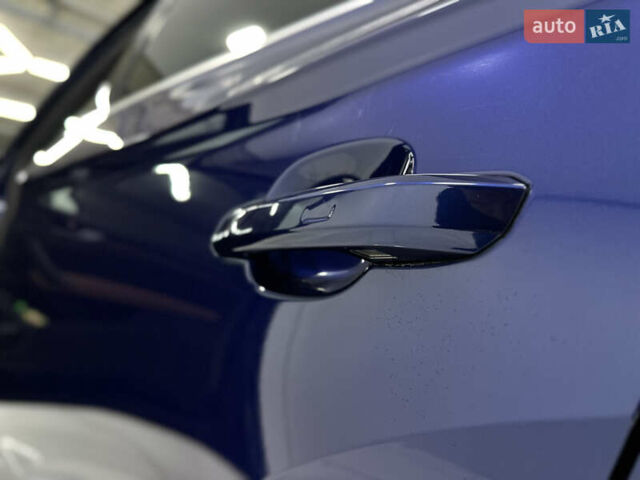 Синий Ауди Ку 5, объемом двигателя 1.98 л и пробегом 50 тыс. км за 36500 $, фото 4 на Automoto.ua