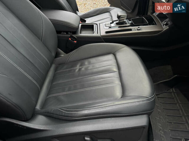 Синій Ауді Ку 5, об'ємом двигуна 1.98 л та пробігом 48 тис. км за 32800 $, фото 36 на Automoto.ua