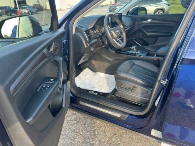 Синий Ауди Ку 5, объемом двигателя 2 л и пробегом 40 тыс. км за 18000 $, фото 8 на Automoto.ua