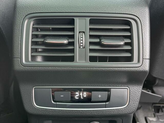 Синий Ауди Ку 5, объемом двигателя 2 л и пробегом 33 тыс. км за 29900 $, фото 18 на Automoto.ua