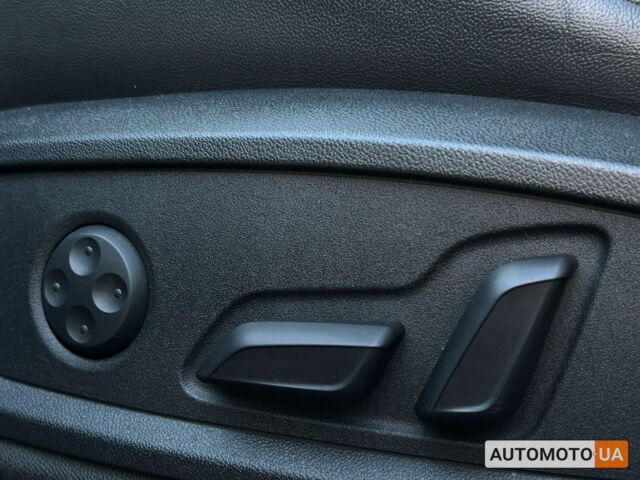 Синий Ауди Ку 5, объемом двигателя 2 л и пробегом 45 тыс. км за 39200 $, фото 15 на Automoto.ua