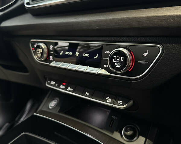 Синій Ауді Ку 5, об'ємом двигуна 1.98 л та пробігом 48 тис. км за 32800 $, фото 37 на Automoto.ua