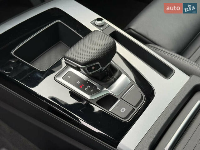 Синий Ауди Ку 5, объемом двигателя 2 л и пробегом 51 тыс. км за 33900 $, фото 31 на Automoto.ua