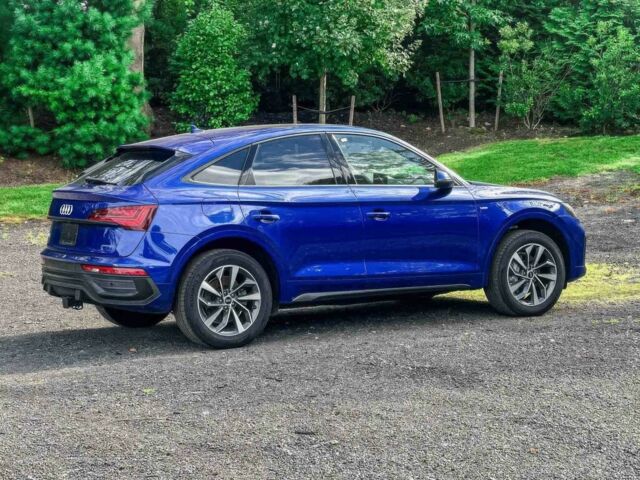 Синій Ауді Ку 5, об'ємом двигуна 2 л та пробігом 18 тис. км за 7800 $, фото 6 на Automoto.ua