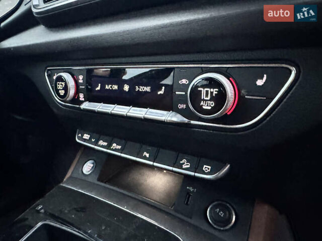 Синий Ауди Ку 5, объемом двигателя 2 л и пробегом 25 тыс. км за 25900 $, фото 12 на Automoto.ua