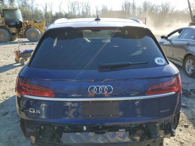 Синий Ауди Ку 5, объемом двигателя 2 л и пробегом 25 тыс. км за 27900 $, фото 4 на Automoto.ua