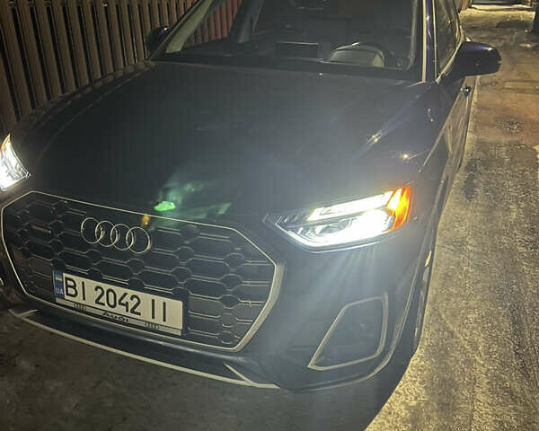 Синий Ауди Ку 5, объемом двигателя 1.98 л и пробегом 27 тыс. км за 39700 $, фото 2 на Automoto.ua
