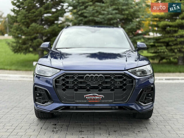 Синий Ауди Ку 5, объемом двигателя 2 л и пробегом 28 тыс. км за 36500 $, фото 4 на Automoto.ua