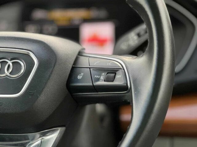 Синий Ауди Ку 5, объемом двигателя 2 л и пробегом 20 тыс. км за 15800 $, фото 12 на Automoto.ua