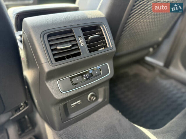 Синий Ауди Ку 5, объемом двигателя 1.98 л и пробегом 15 тыс. км за 41000 $, фото 25 на Automoto.ua