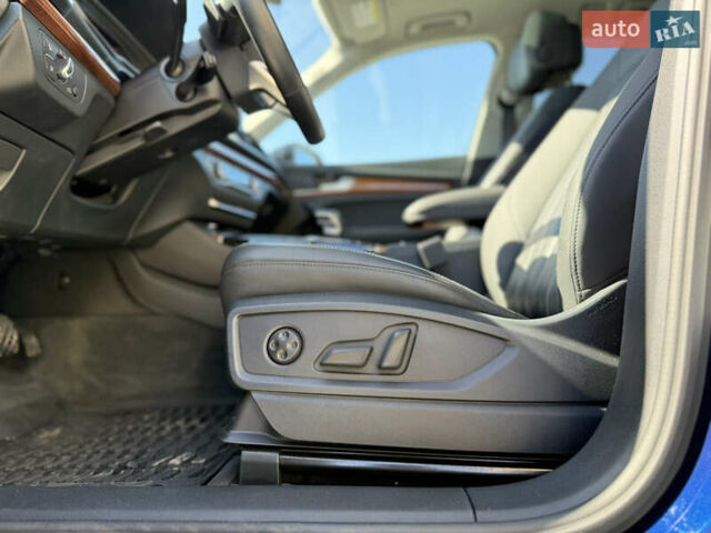 Синий Ауди Ку 5, объемом двигателя 1.98 л и пробегом 15 тыс. км за 41000 $, фото 20 на Automoto.ua