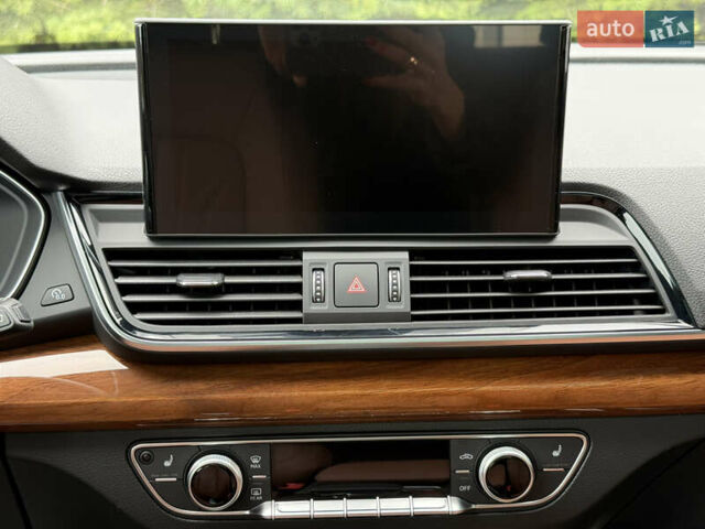 Синий Ауди Ку 5, объемом двигателя 2 л и пробегом 28 тыс. км за 36500 $, фото 15 на Automoto.ua