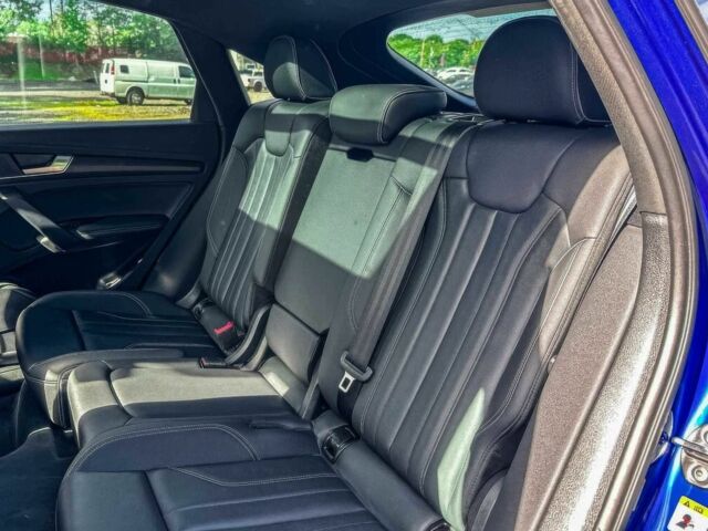 Синій Ауді Ку 5, об'ємом двигуна 2 л та пробігом 18 тис. км за 7800 $, фото 12 на Automoto.ua