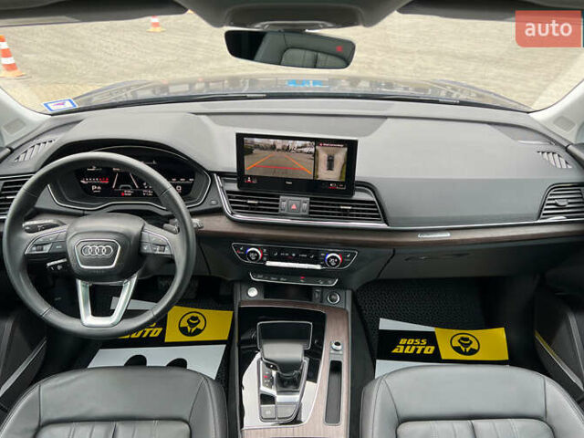 Синій Ауді Ку 5, об'ємом двигуна 2 л та пробігом 6 тис. км за 40999 $, фото 14 на Automoto.ua