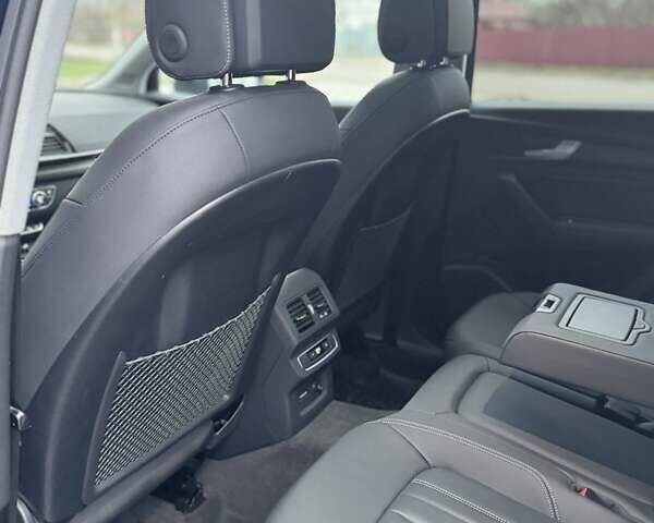 Синій Ауді Ку 5, об'ємом двигуна 1.98 л та пробігом 15 тис. км за 36700 $, фото 20 на Automoto.ua