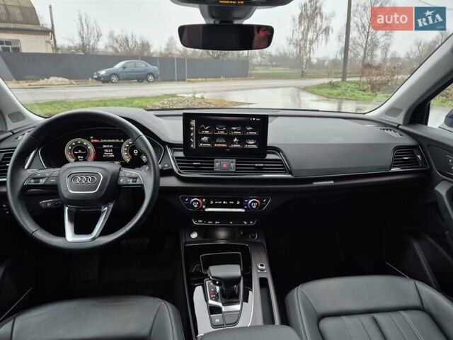 Синий Ауди Ку 5, объемом двигателя 1.98 л и пробегом 15 тыс. км за 37900 $, фото 32 на Automoto.ua