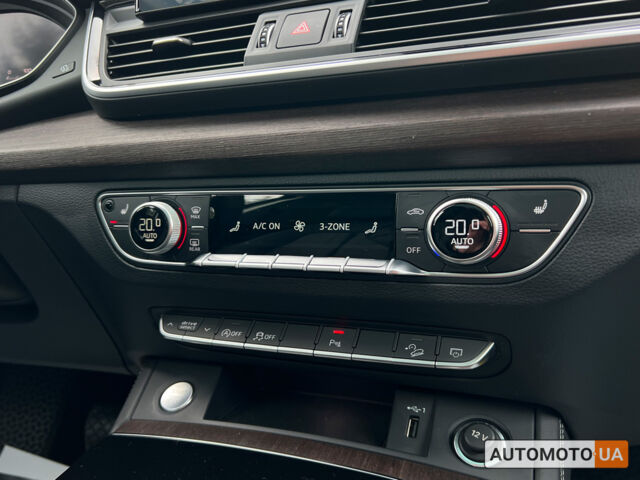 Синий Ауди Ку 5, объемом двигателя 2 л и пробегом 6 тыс. км за 40999 $, фото 16 на Automoto.ua