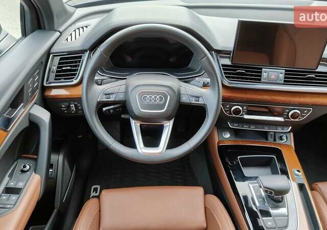 Синій Ауді Ку 5, об'ємом двигуна 2 л та пробігом 42 тис. км за 39700 $, фото 37 на Automoto.ua