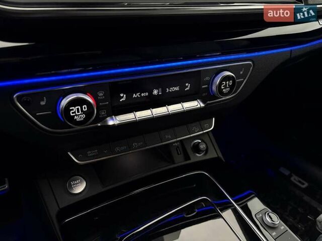 Синий Ауди Ку 5, объемом двигателя 2 л и пробегом 54 тыс. км за 58500 $, фото 19 на Automoto.ua