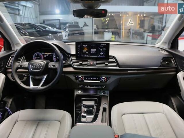 Синій Ауді Ку 5, об'ємом двигуна 1.98 л та пробігом 6 тис. км за 47900 $, фото 13 на Automoto.ua