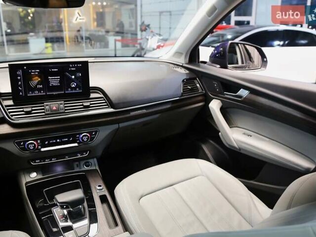 Синій Ауді Ку 5, об'ємом двигуна 1.98 л та пробігом 6 тис. км за 47900 $, фото 14 на Automoto.ua