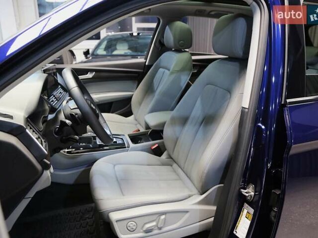 Синій Ауді Ку 5, об'ємом двигуна 1.98 л та пробігом 6 тис. км за 47900 $, фото 8 на Automoto.ua