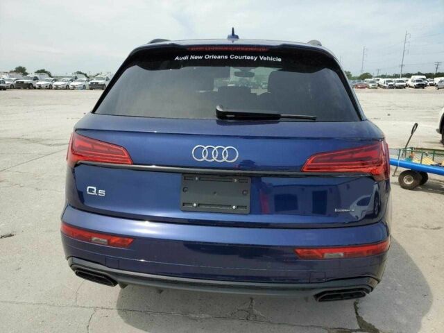 Синій Ауді Ку 5, об'ємом двигуна 2 л та пробігом 4 тис. км за 20000 $, фото 5 на Automoto.ua