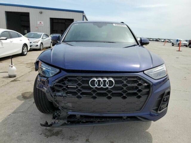 Синій Ауді Ку 5, об'ємом двигуна 2 л та пробігом 4 тис. км за 20000 $, фото 4 на Automoto.ua