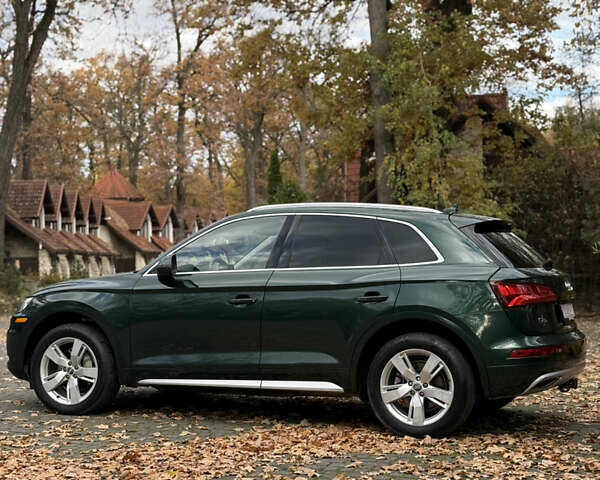 Зеленый Ауди Ку 5, объемом двигателя 2 л и пробегом 220 тыс. км за 18850 $, фото 2 на Automoto.ua