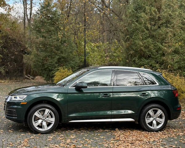 Зеленый Ауди Ку 5, объемом двигателя 2 л и пробегом 220 тыс. км за 18850 $, фото 1 на Automoto.ua
